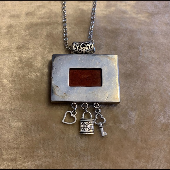 Red Jasper Crystal Gem Pendant & Chain Necklace - Picture 6 of 8